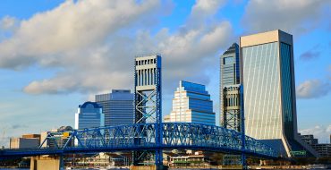 jacksonville-skyline-evening-florida-usa-370x190